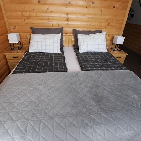 Udany Apartment Бжеги Екстериор снимка