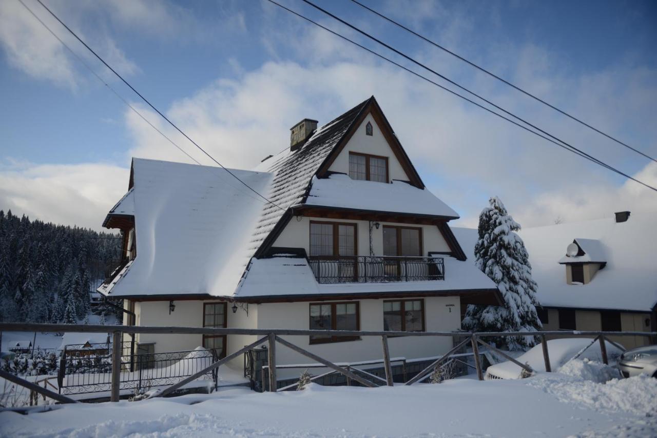 Udany Apartment Бжеги Екстериор снимка