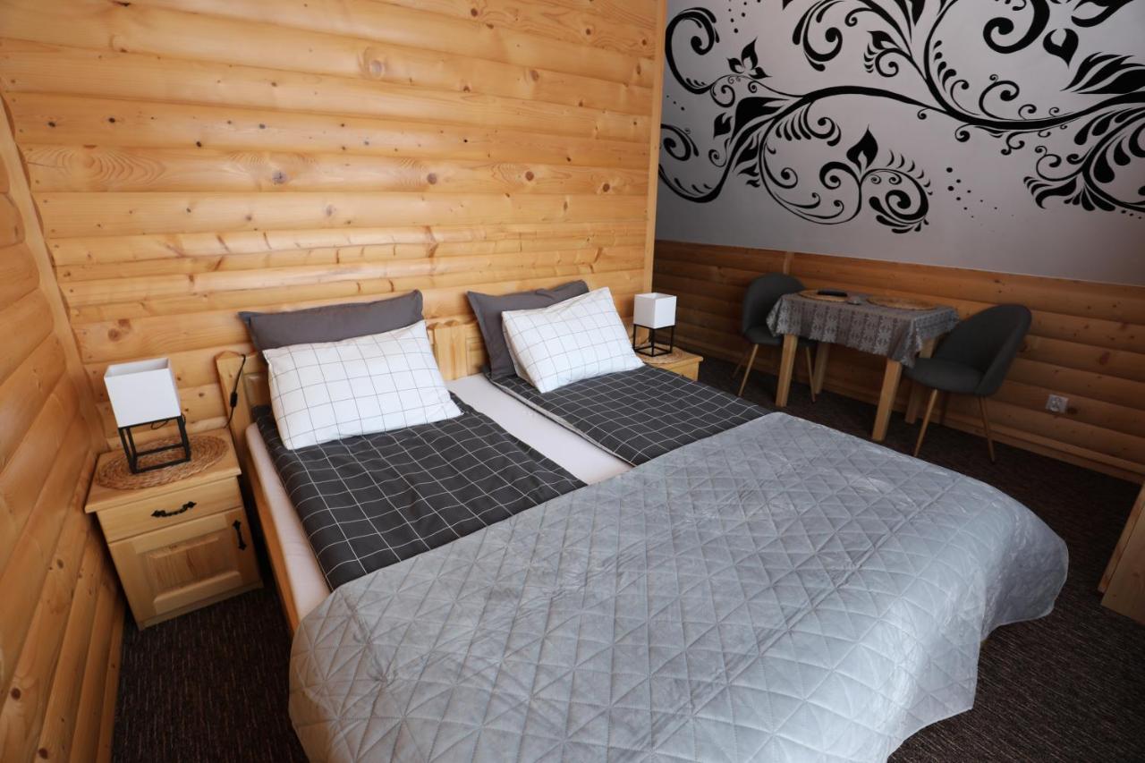 Udany Apartment Бжеги Екстериор снимка