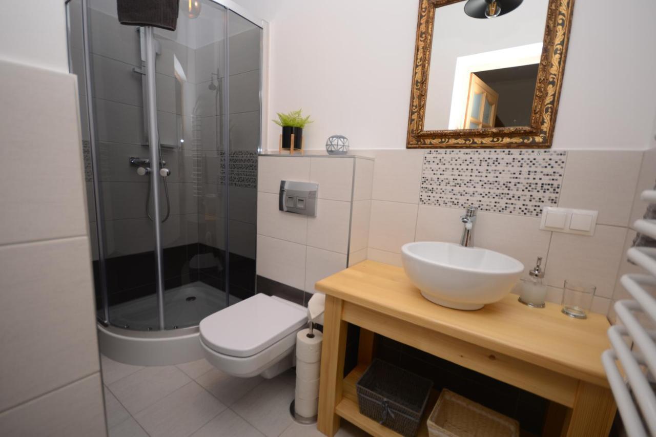 Udany Apartment Бжеги Екстериор снимка