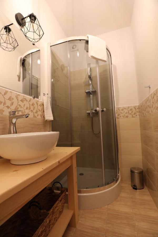 Udany Apartment Бжеги Екстериор снимка